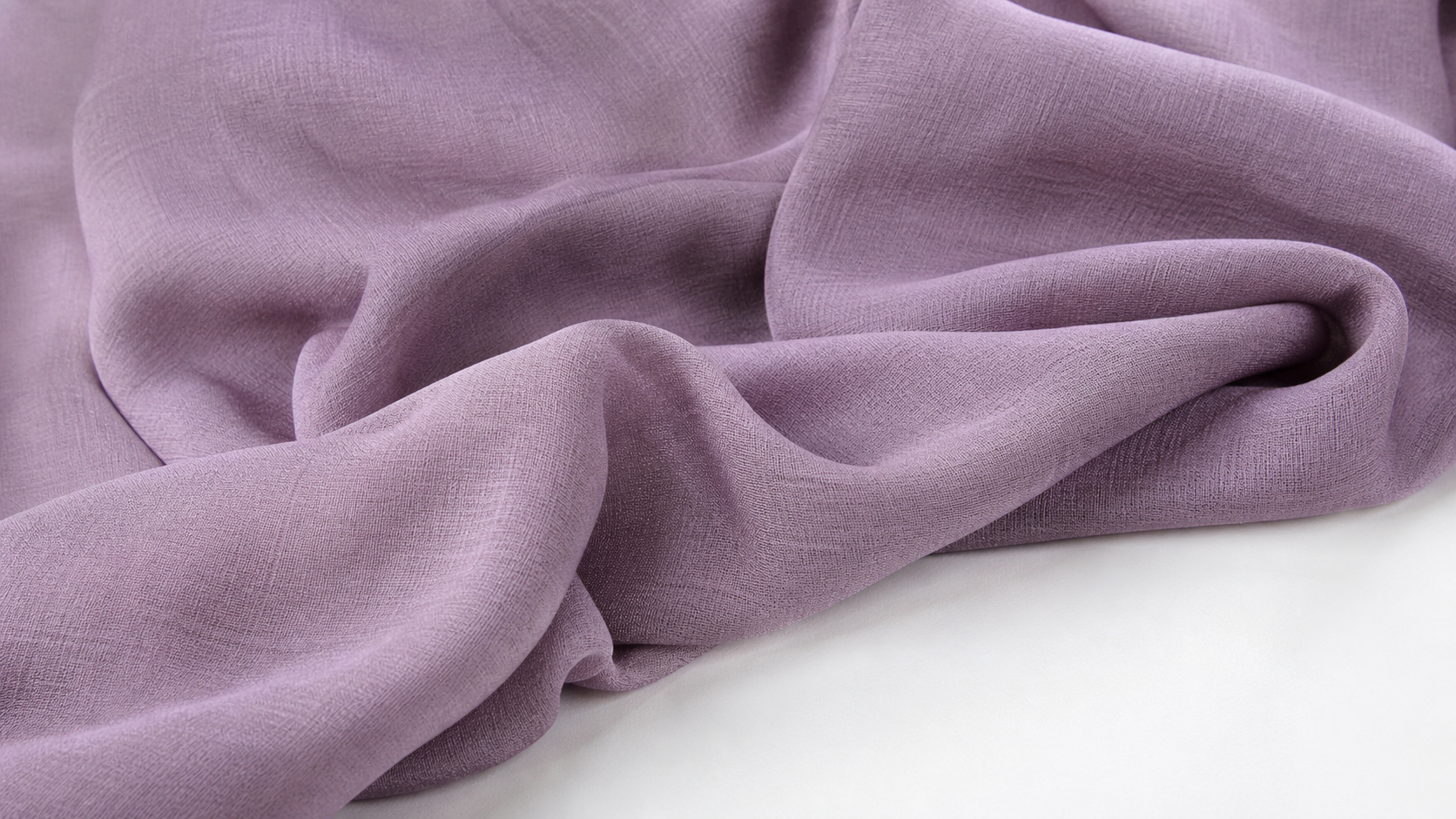 Detail lipatan kain hijab warna lilac